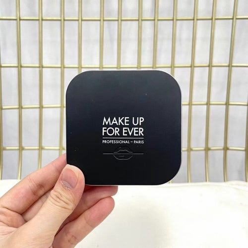 MAKE UP FOR EVER Ultra HD Microfinishing Pressed Powder