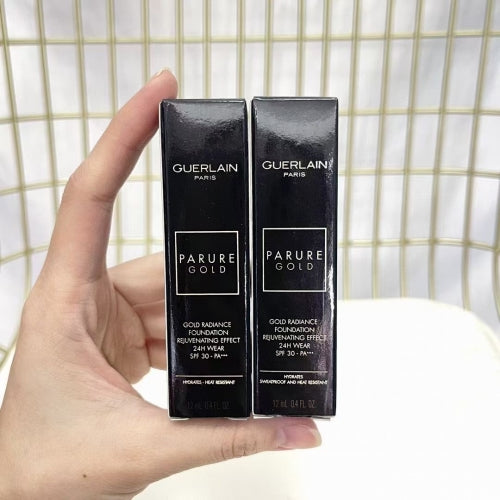 GUERLAIN Parure Gold foundation