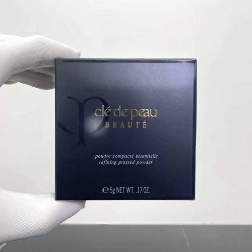 Clé de Peau REFINING PRESSED POWDER
