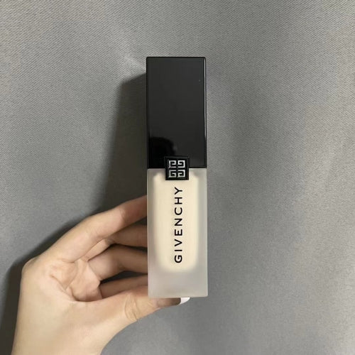 GIVENCHY PRISME LIBRE SKIN-CARING GLOW HYDRATING FOUNDATION